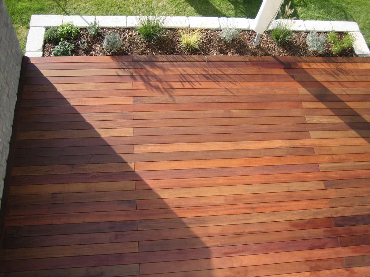 Ipe Terrassendielen bestellen bei Holz-Wohnen-Garten.de | Holz-Wohnen