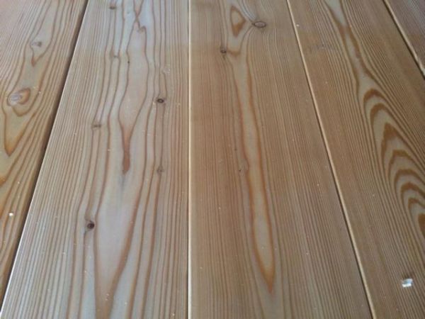 Kanadische Lärche Terrassendielen, 28x145 mm, geriffelt und glatt
